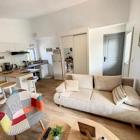 Les Penates Du Pastel - Jardin & Terrasse Apartmán *